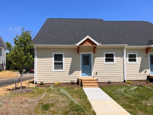 Brand New 3 Bed, 2 Bath One-Level Townhome - Brand New 3 Bed, 2 Bath One-Level Townhome