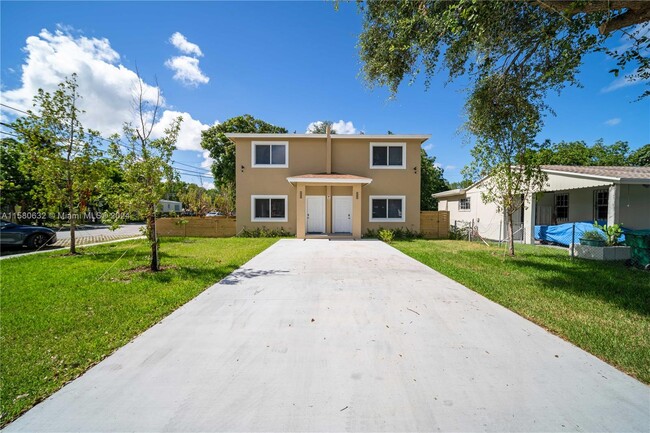 Photo - 1391 NW 38th St Townhome