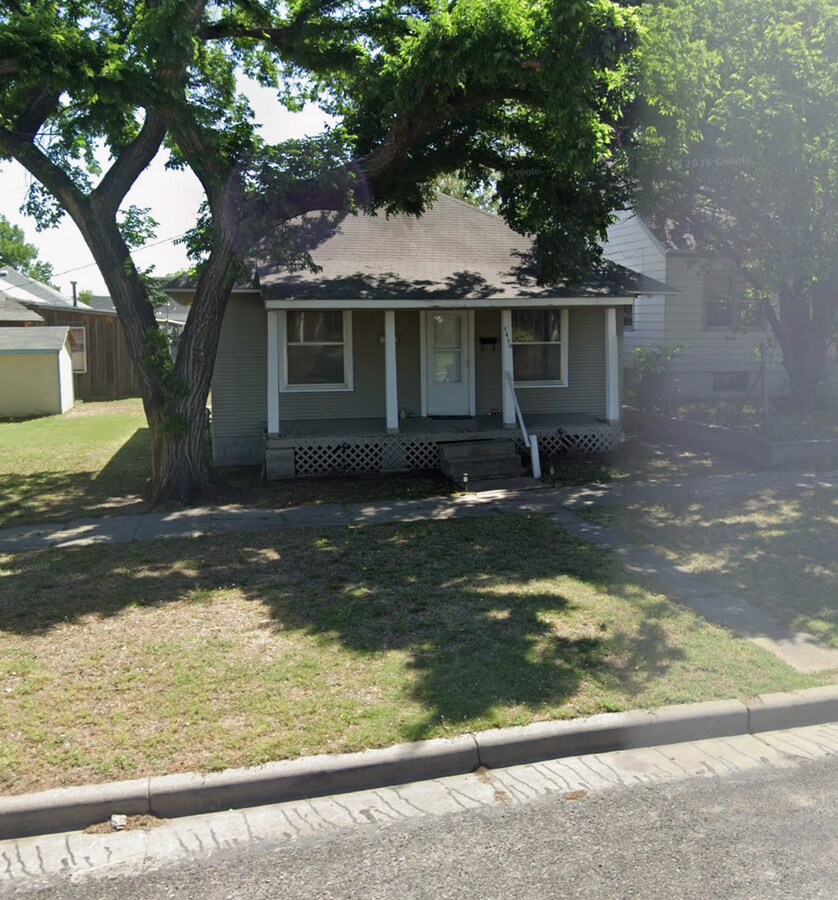 2 Bedroom, 1 Bathroom House - 2 Bedroom, 1 Bathroom House