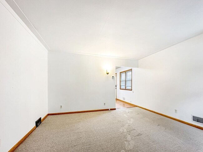 Photo - 4541 Bloomington Ave