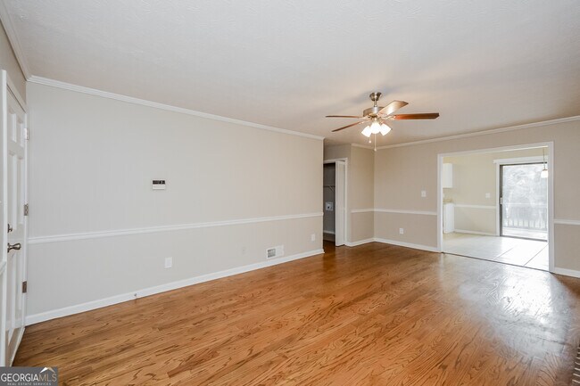 Photo - 2078 Marbut Ln