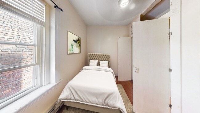 Photo - 128 Day St Unidad 2