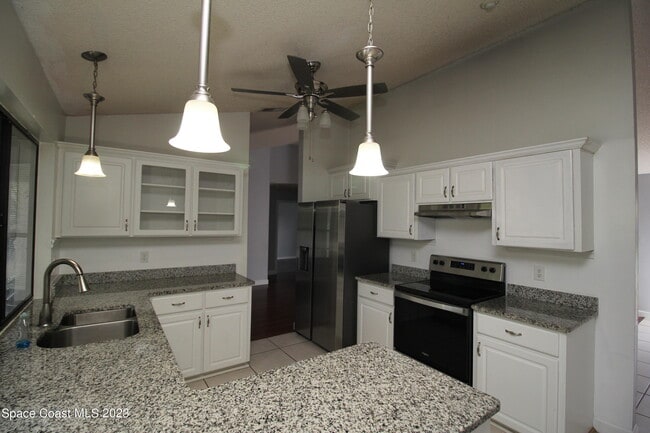 Photo - 1009 Fairplay Ave NW