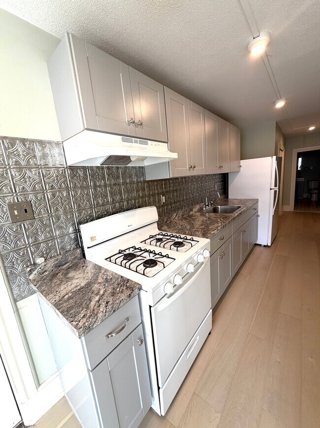 Photo - 49 N Main St Unit 3