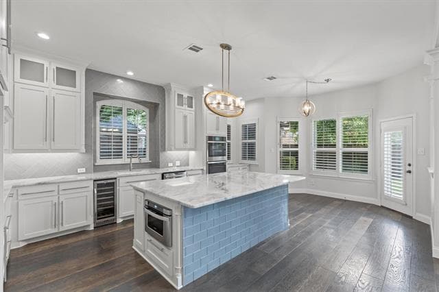 Photo - 821 High Willow Dr