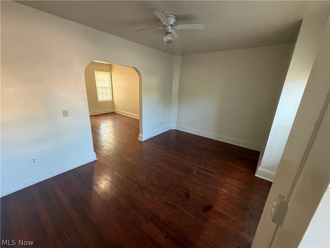 Photo - 15416 Waterloo Rd