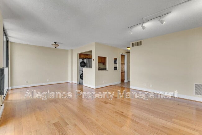 Photo - 6800 Fleetwood Rd