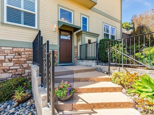 Photo - 120 Le Point St