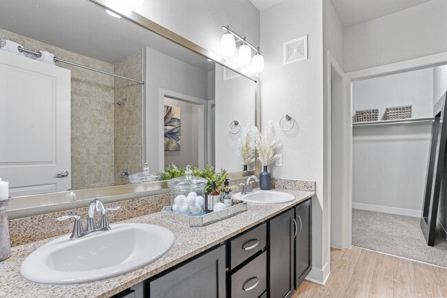 Regency RidgeGate | Lone Tree, CO Apartments