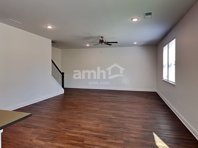 Photo - 11 Spruce Cir