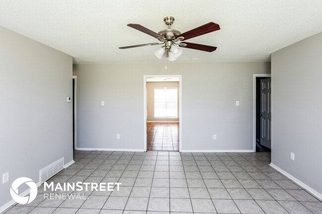 Photo - 7437 Cliffwood Dr