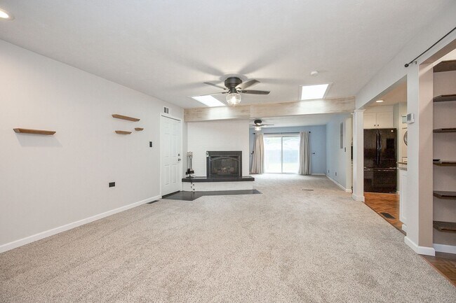 Photo - 763 Bridle Ln