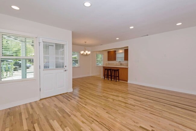 Photo - South of the Blvd DESIGNER UNIT!