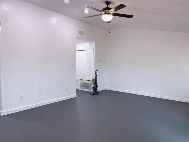 Photo - 21107 Highland Lake Dr