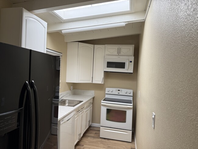 Building Photo - 5418 Lake Murray Blvd Rental