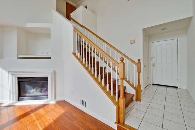 Photo - Spacious 2 Bed 2.5 Bath Townhome In Milpitas!
