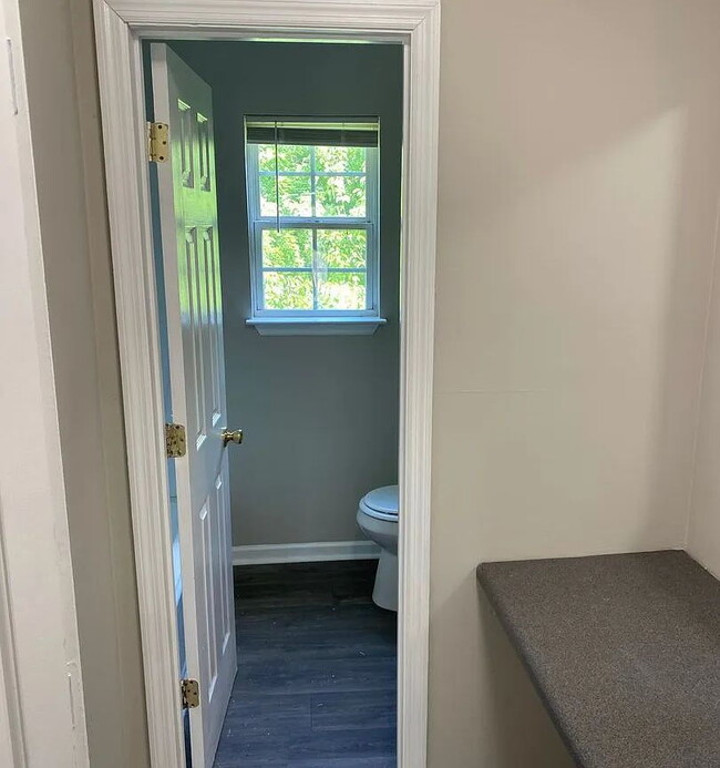 Photo - "Charming 3-Bed Home with Spacious Layout in Chattanooga!"