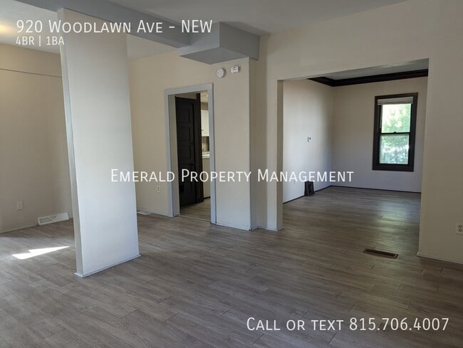 Photo - 920 Woodlawn Ave