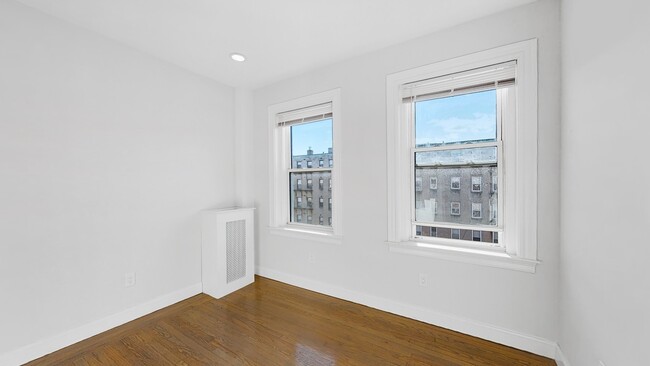 Bedroom - 16-40 Queensberry Street