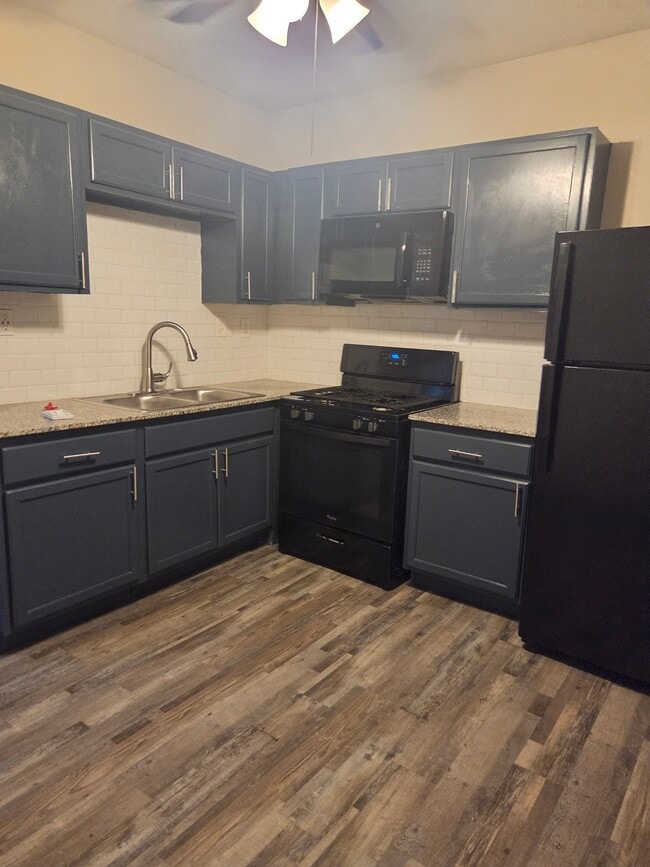 Photo - 301-311 W Leuda St Unit 301 I