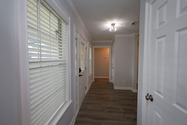 Photo - 3834 Merriman Ct