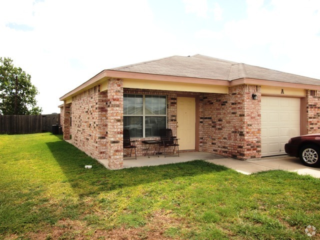 Building Photo - 5204 Lauren Lea Dr Rental
