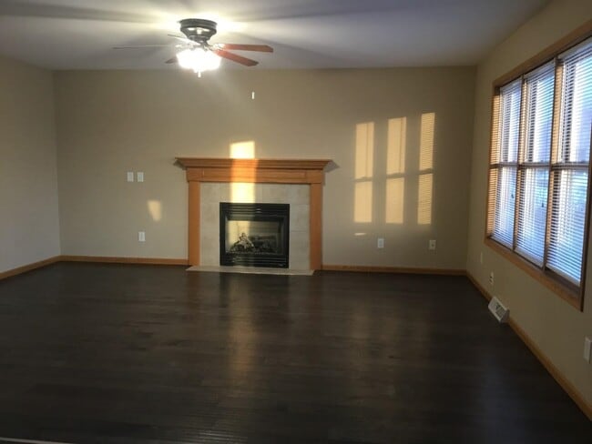 Photo - 8409 Dolomite Ln