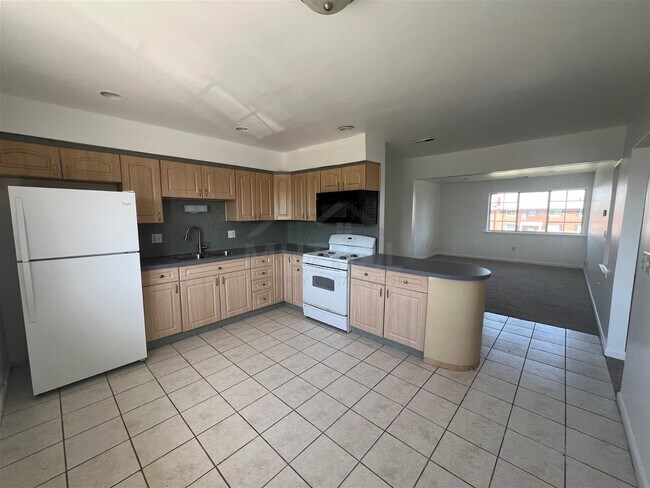 Photo - 8140 Crestview Drive Apt #4, Sterling Heig... Unit 4