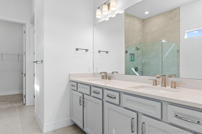 Photo - 10717 Northbrook Cir