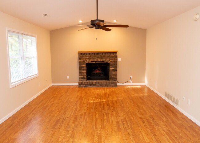 Photo - 106 Pierre Pl Unit 106