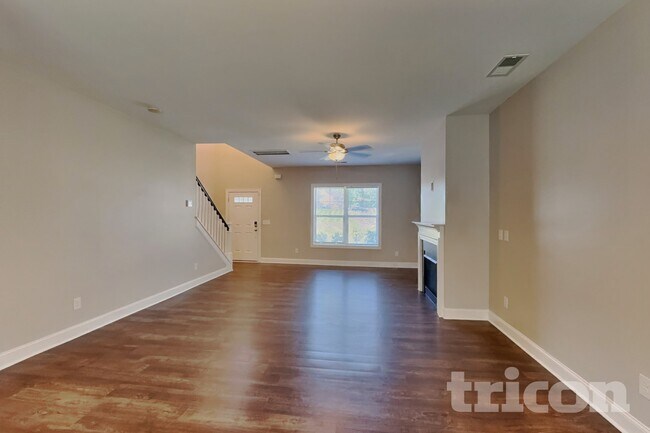 1100 Silver Farm Rd