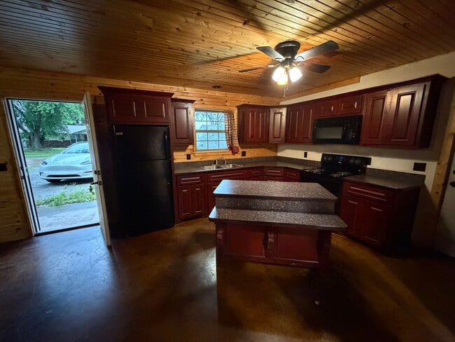 Photo - 418 F St SE Unit 418 1/2 F SE