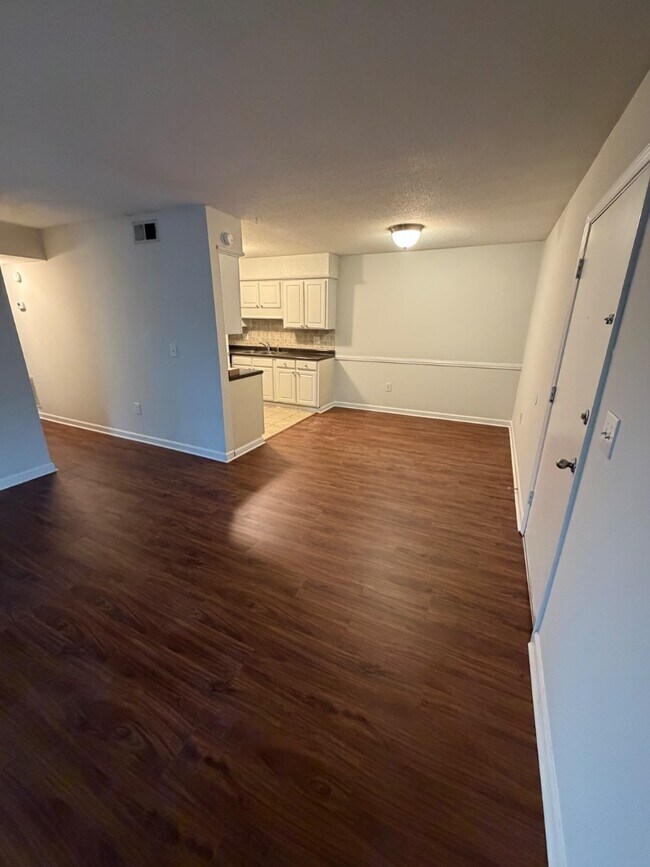 Photo - 1402 Camp Rd