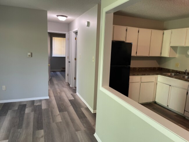 Photo - 1831 Fuller Rd Unidad 9