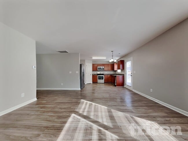 Photo - 1925 Buffalo Way