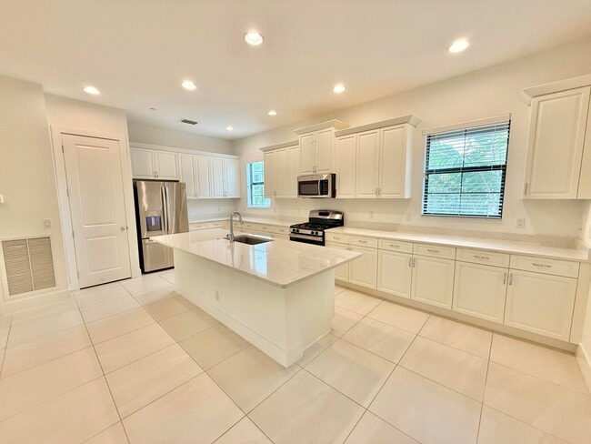 Photo - 3019 Franklin Pl