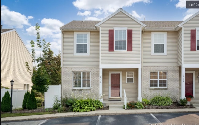 Building Photo - 1030 Ada Place Dr SE Unit 1030 Rental