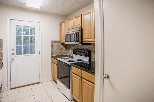 Photo - 813 Ranch Rd 12