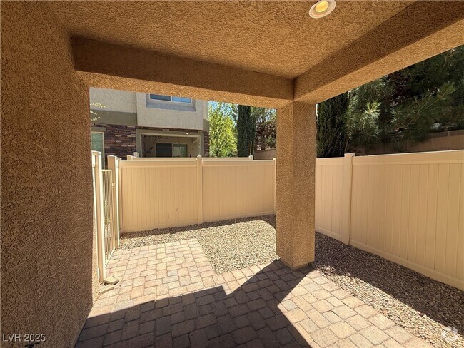 Building Photo - 6137 Scarlet Leaf St Rental