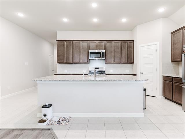 Photo - 1904 Highlander Ct
