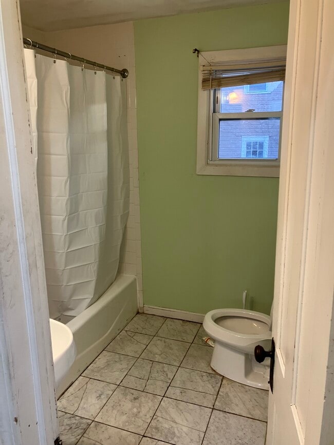 Photo - 32 Huntington St Unit 32 Huntington