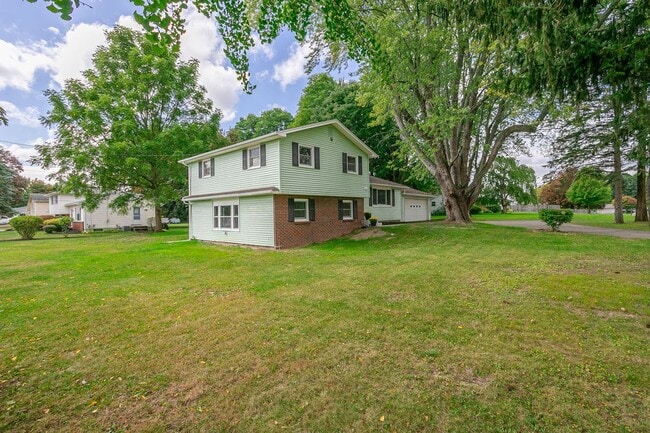 Photo - 2 Cliff View Dr