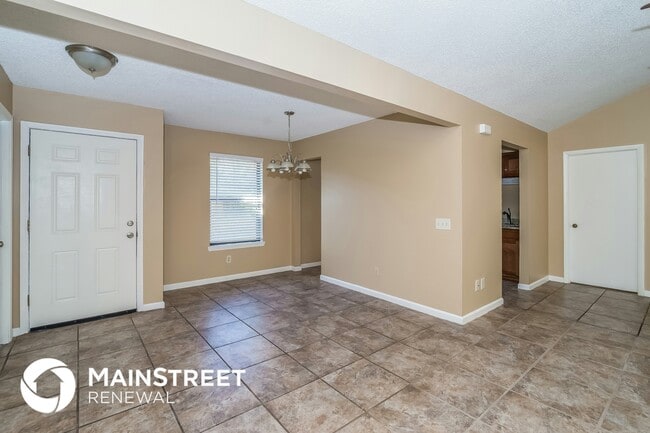 Photo - 1826 Blarney Cir