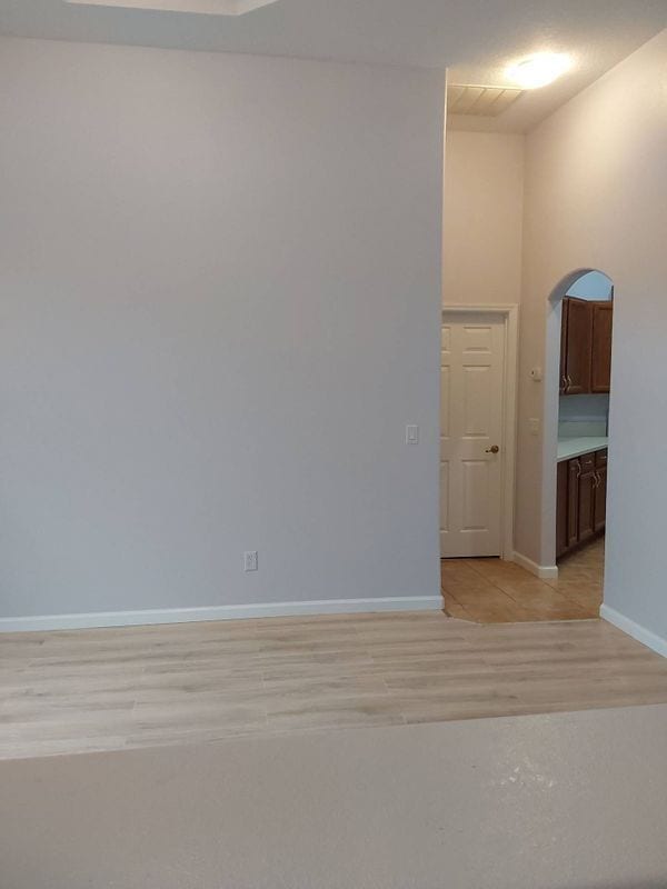 Photo - 29 White Feather Ln