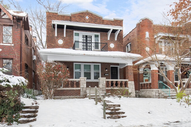 Building Photo - 2049 Alfred Ave