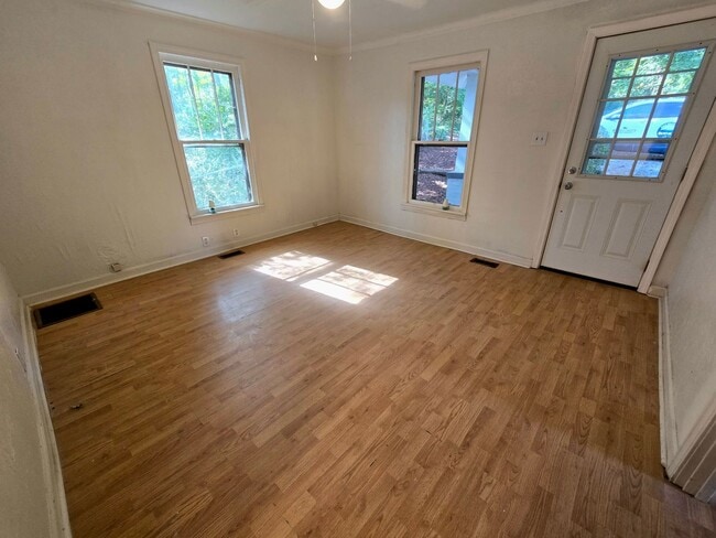 Photo - Cozy Lenoir 2/1 Bungalow with Fenced Yard ...