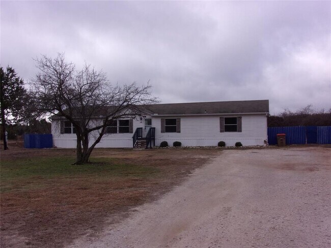 Photo - 360 Rangeland Rd
