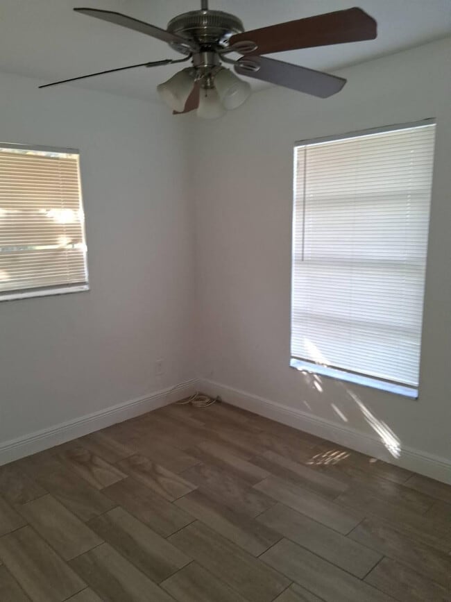 Photo - 1958 Knight St