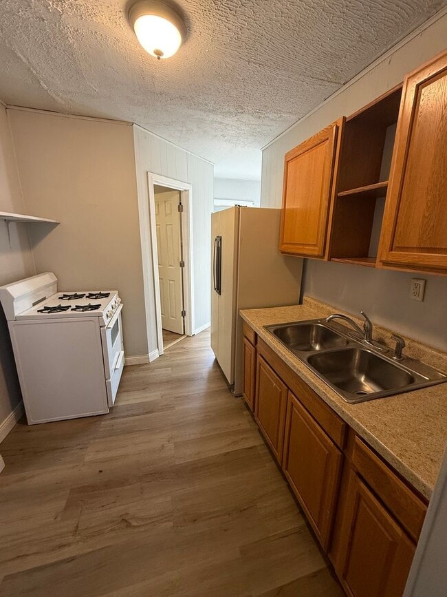 Photo - 623 W Main St Unidad 3