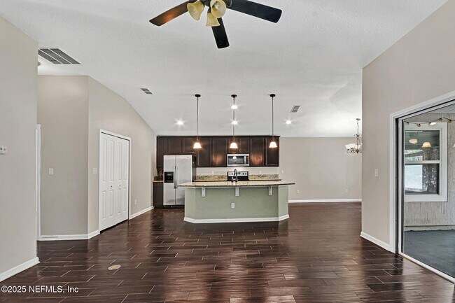 Photo - 157 Terracina Dr